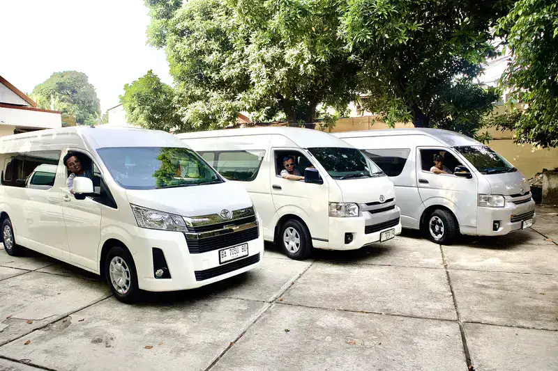 Sewa Hiace Jakarta Selatan