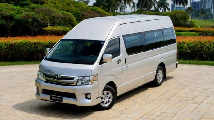 Kegunaan Minibus Hiace