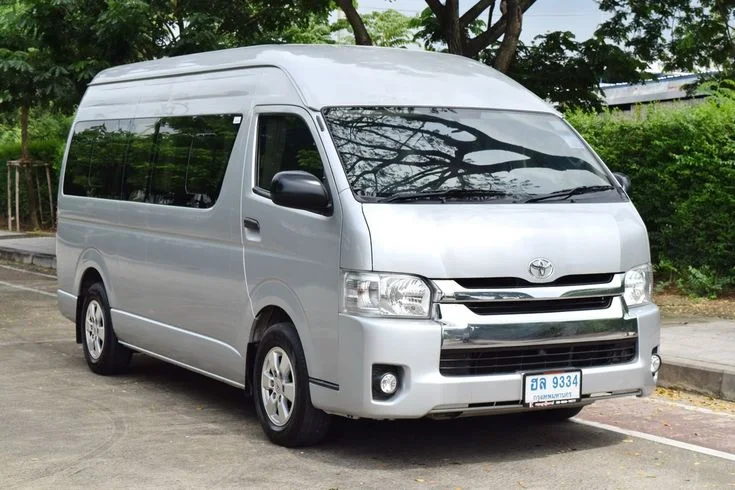 Hiace Commuter