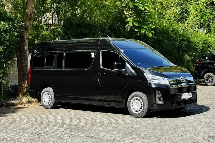 Toyota hiace 2023