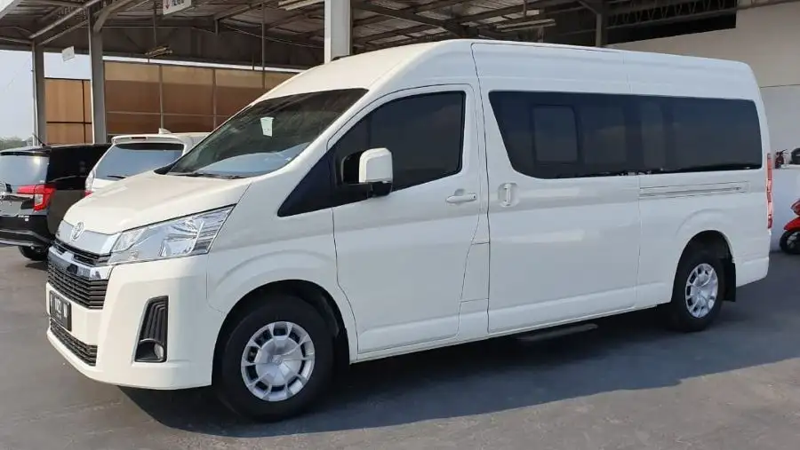 Shuttle Toyota Hiace