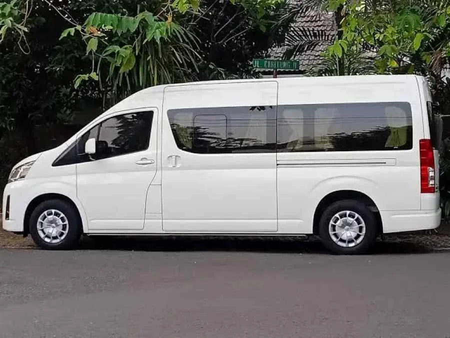 Harga Toyota Hiace 2024